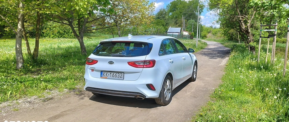 Kia Ceed cena 57000 przebieg: 150000, rok produkcji 2019 z Kraków małe 301